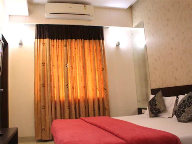 Hotel Aarya Inn Rāipur 외부 사진