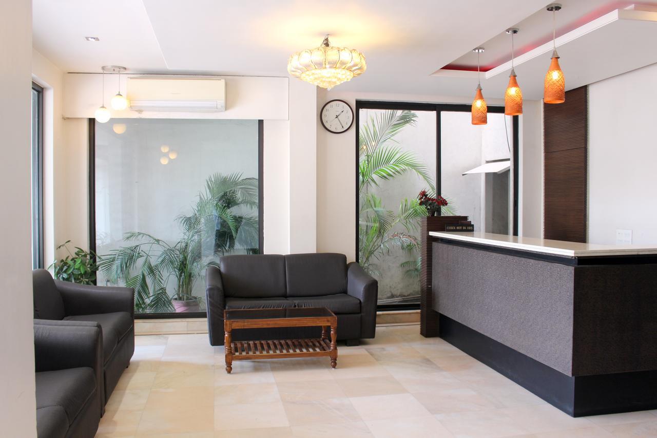 Hotel Aarya Inn Rāipur 외부 사진