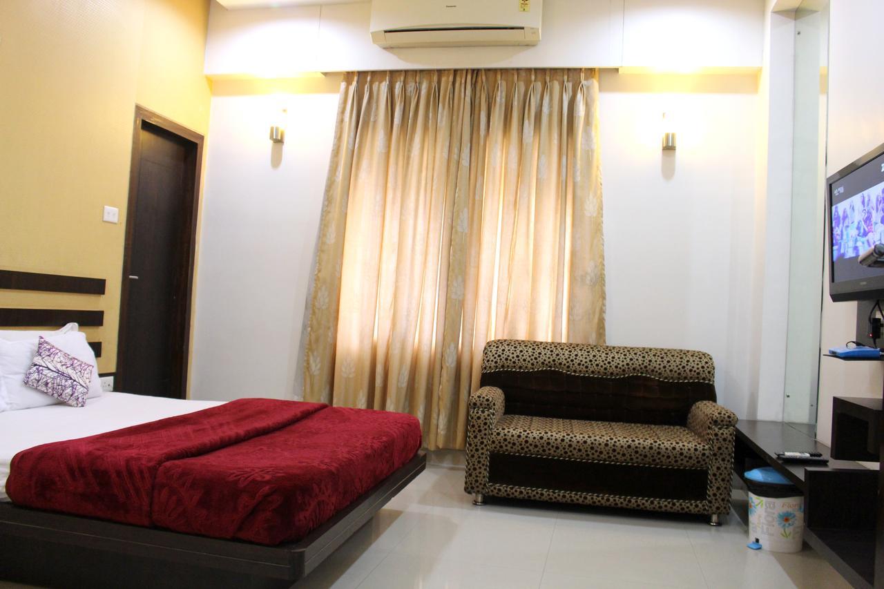 Hotel Aarya Inn Rāipur 외부 사진