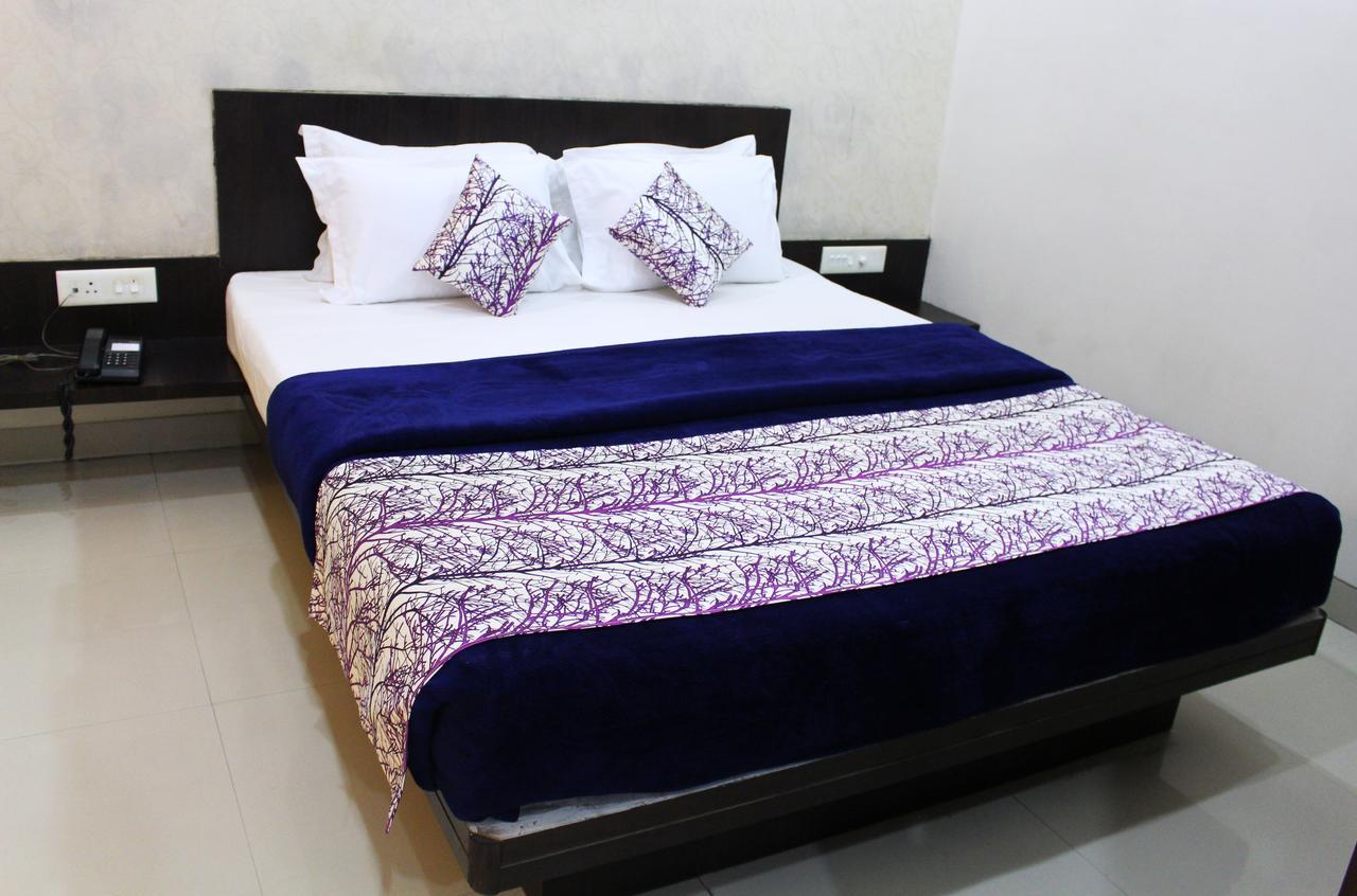 Hotel Aarya Inn Rāipur 외부 사진