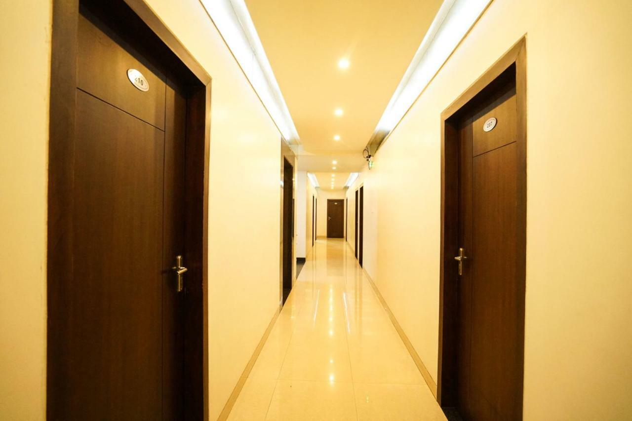 Hotel Aarya Inn Rāipur 외부 사진
